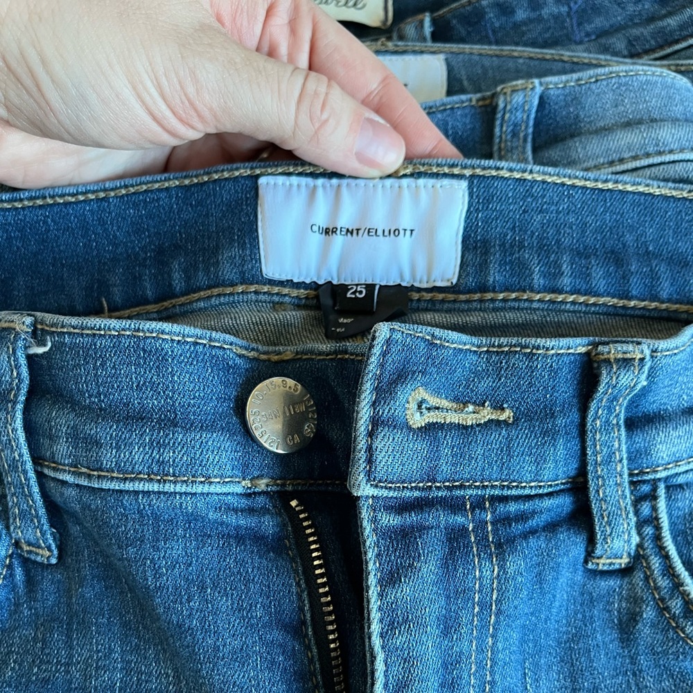 Current/Elliot Ripped jeans - Picture 3 of 8